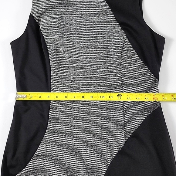 Cleo Sleeveless Dress Black Grey Boat Neckline Knee Length Fitted Size 10 - Picture 10 of 12